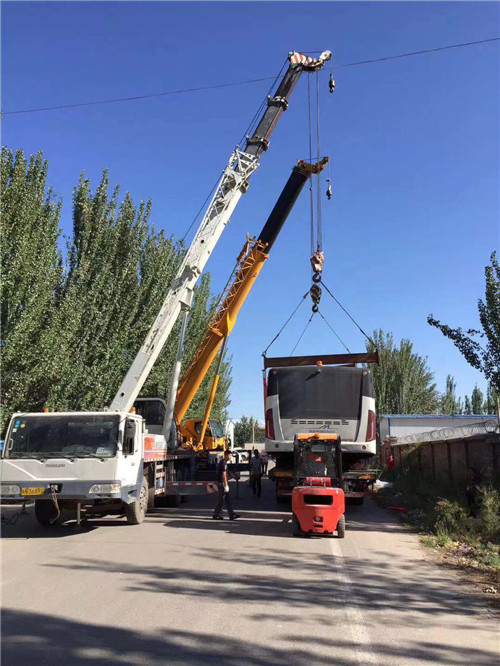 雄县港口集装箱搬运案例